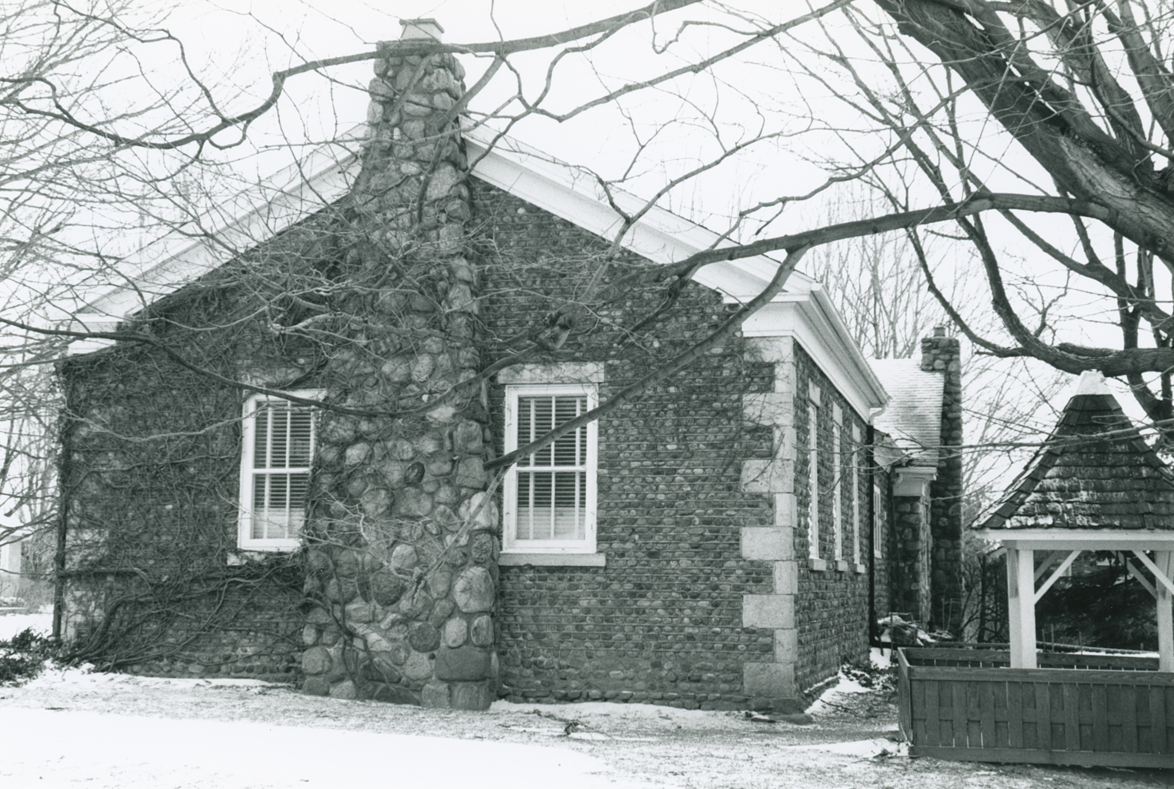 Vic-4 236 High St Ext 1